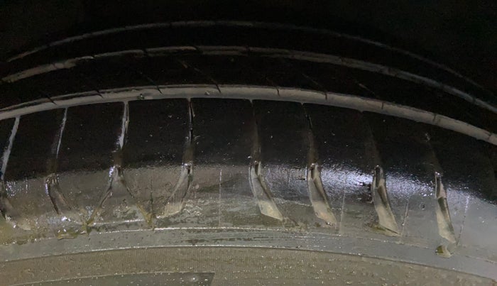 2022 Volkswagen TAIGUN HIGHLINE 1.0 TSI MT, Petrol, Manual, 66,324 km, Right Front Tyre Tread