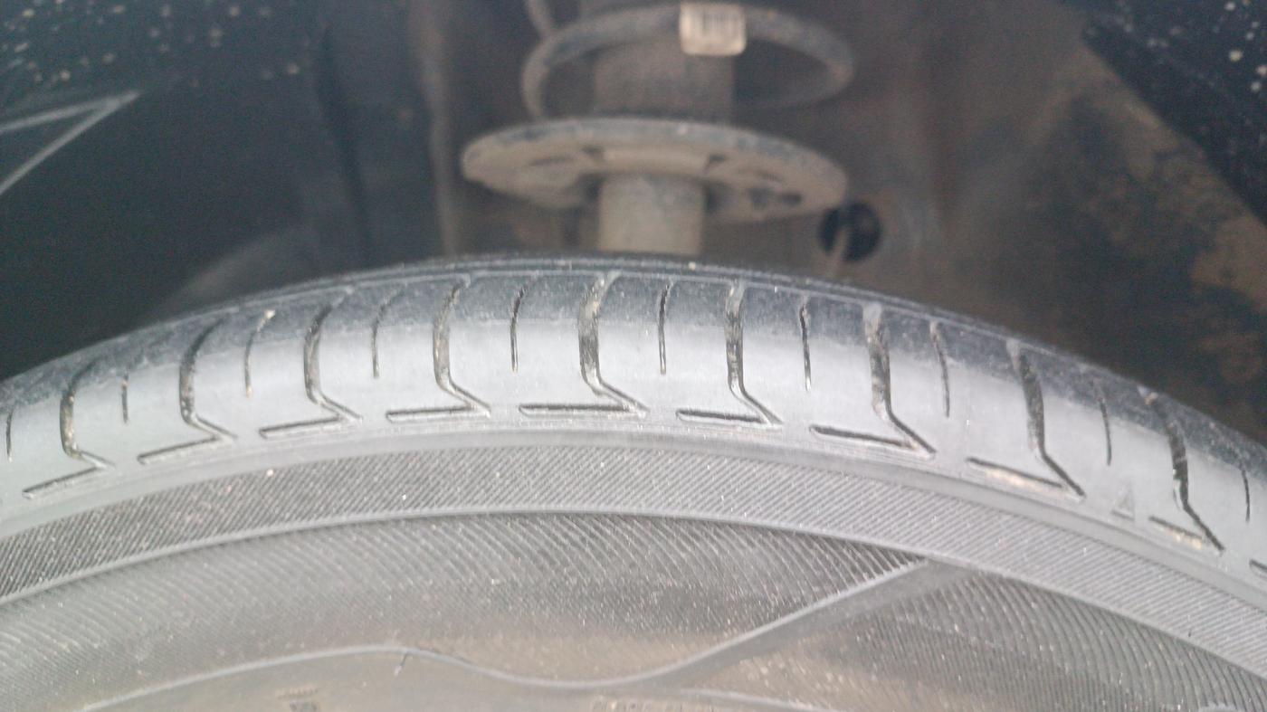 2016 Maruti Baleno ALPHA PETROL 1.2, Petrol, Manual, 69,949 km, Left Front Tyre Tread