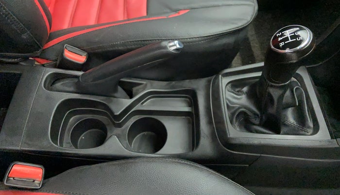 2018 Maruti Vitara Brezza VDI, Diesel, Manual, 40,961 km, Gear Lever