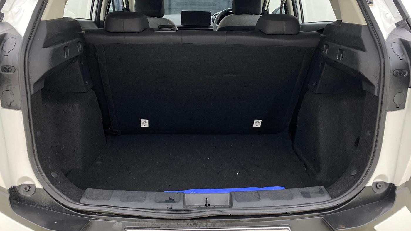 2025 Tata NEXON Pure Plus 1.2 Petrol 6MT, Petrol, Manual, 3,221 km, Boot Inside