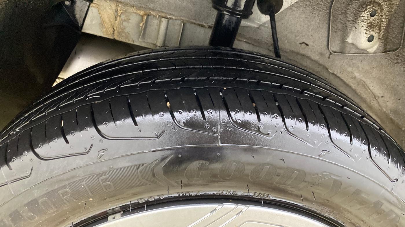 2025 Tata NEXON Pure Plus 1.2 Petrol 6MT, Petrol, Manual, 3,221 km, Right Rear Tyre Tread