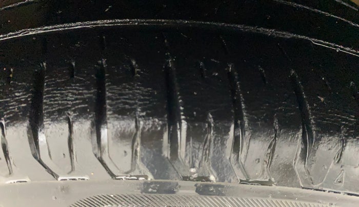 2019 Maruti Dzire ZXI AMT, Petrol, Automatic, 81,947 km, Right Front Tyre Tread
