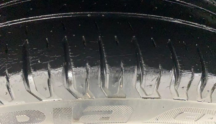 2019 Maruti Dzire ZXI AMT, Petrol, Automatic, 81,947 km, Right Rear Tyre Tread