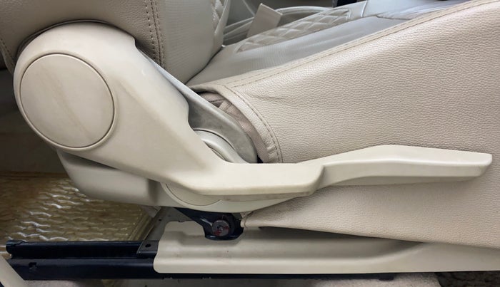 2019 Maruti Dzire ZXI AMT, Petrol, Automatic, 81,947 km, Driver Side Adjustment Panel