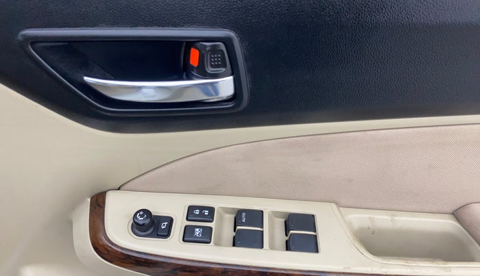 2019 Maruti Dzire ZXI AMT, Petrol, Automatic, 81,947 km, Driver Side Door Panels Control