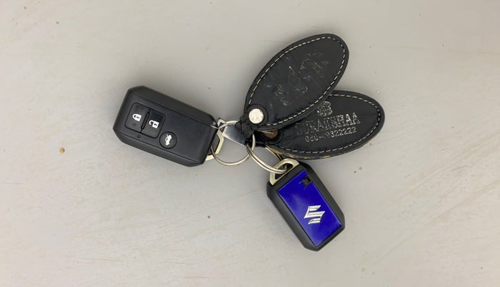 2019 Maruti Dzire ZXI AMT, Petrol, Automatic, 81,947 km, Key Close Up
