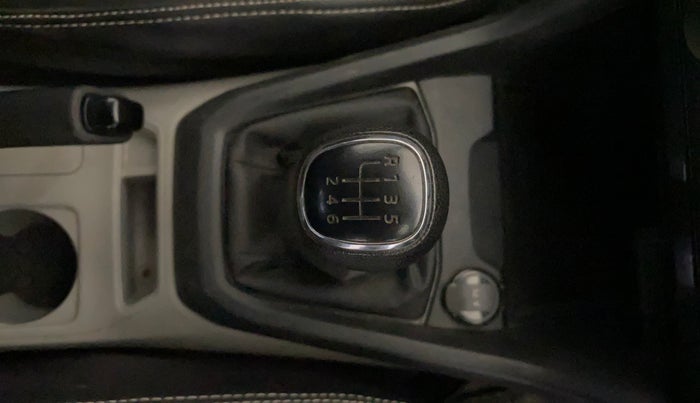 2025 Skoda KUSHAQ ACTIVE 1.0L TSI MT, Petrol, Manual, 20,557 km, Gear Lever