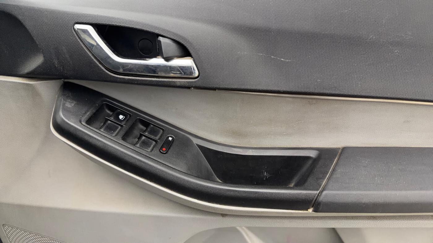 2020 Tata Tiago XZA PLUS PETROL, Petrol, Automatic, 47,137 km, Driver Side Door Panels Control