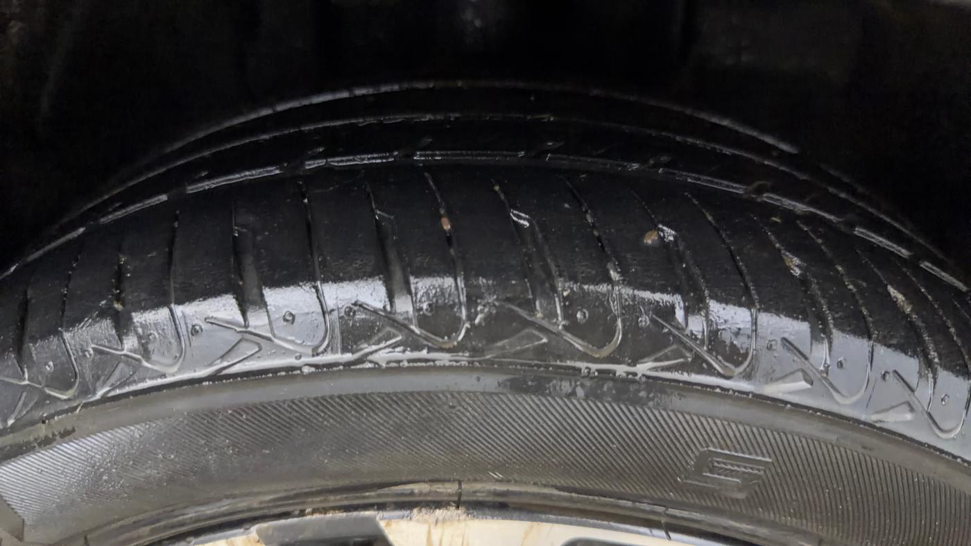2020 Tata Tiago XZA PLUS PETROL, Petrol, Automatic, 47,137 km, Right Front Tyre Tread