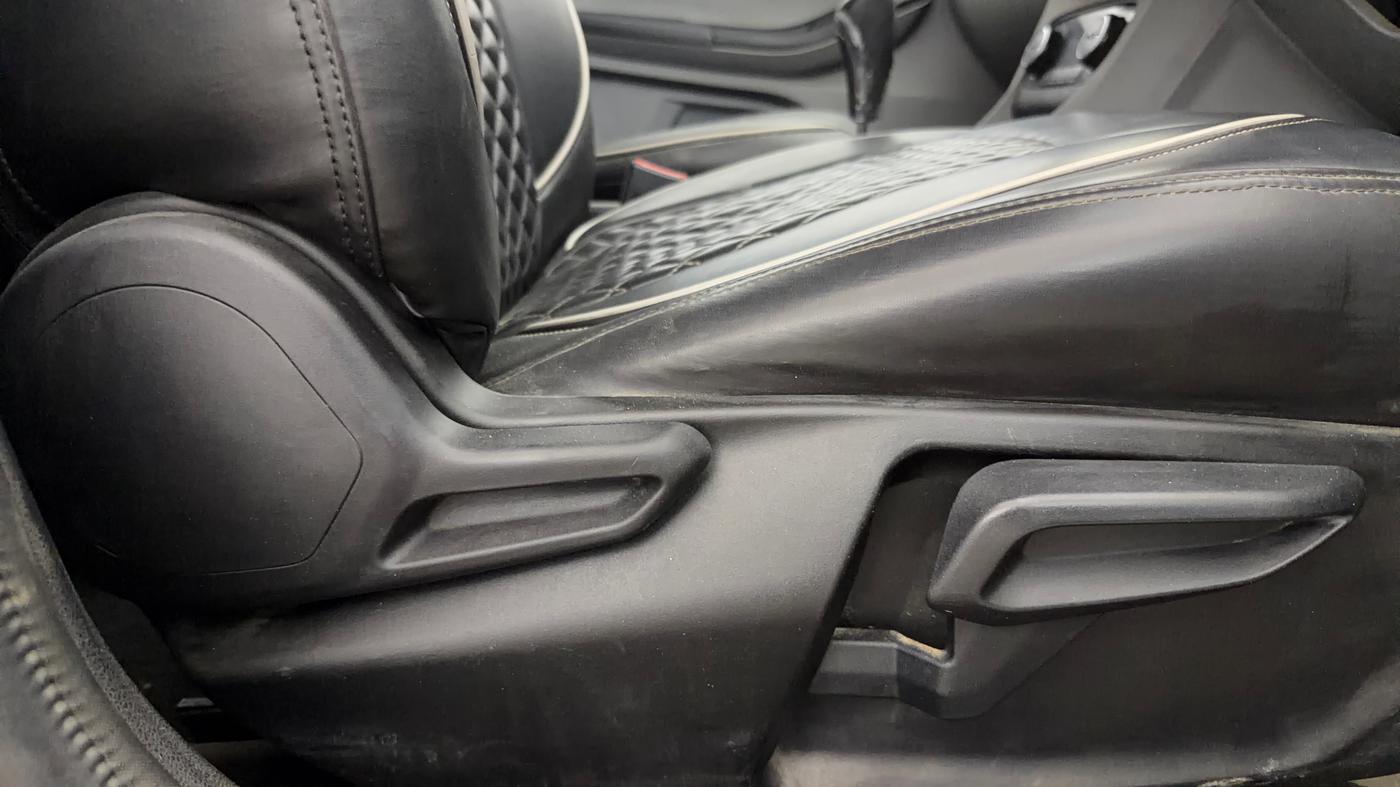 2020 Tata Tiago XZA PLUS PETROL, Petrol, Automatic, 47,137 km, Driver Side Adjustment Panel