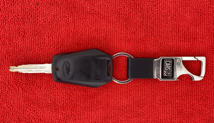 2018 Mahindra KUV 100 NXT K2 6 STR, Petrol, Manual, 42,651 km, Key Close Up