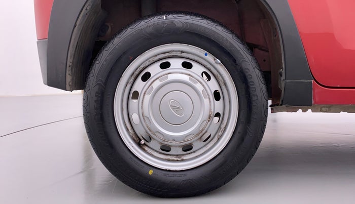 2018 Mahindra KUV 100 NXT K2 6 STR, Petrol, Manual, 42,651 km, Right Rear Wheel