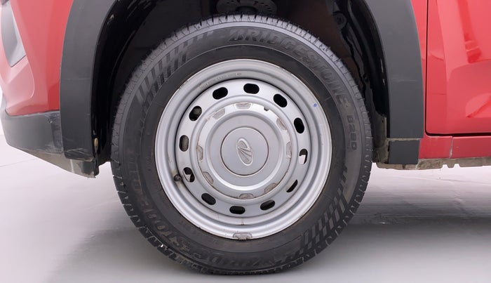 2018 Mahindra KUV 100 NXT K2 6 STR, Petrol, Manual, 42,651 km, Left Front Wheel