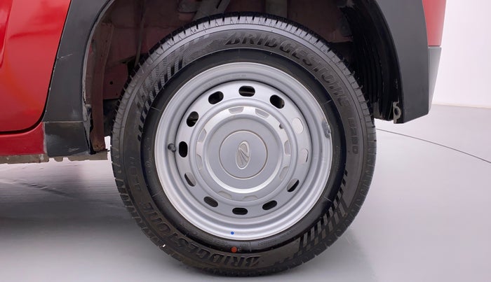 2018 Mahindra KUV 100 NXT K2 6 STR, Petrol, Manual, 42,651 km, Left Rear Wheel