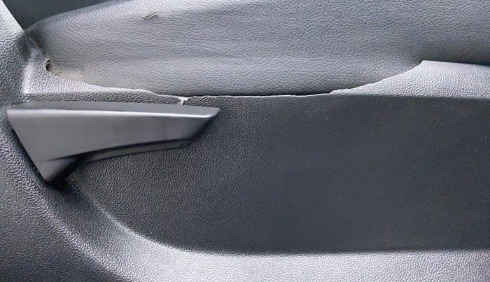 2018 Mahindra KUV 100 NXT K2 6 STR, Petrol, Manual, 42,651 km, Driver Side Adjustment Panel