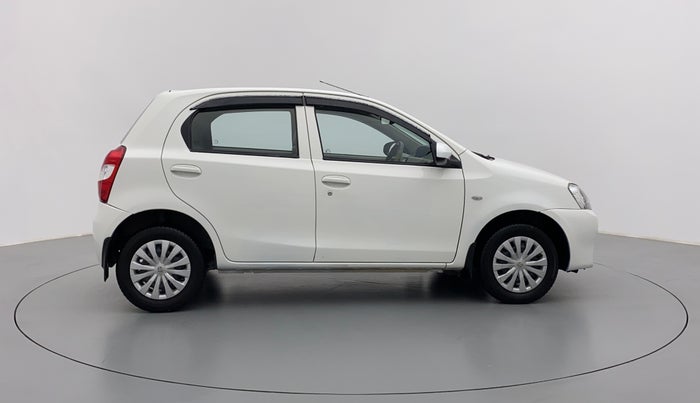 2015 Toyota Etios Liva G, Petrol, Manual, 79,223 km, Right Side View