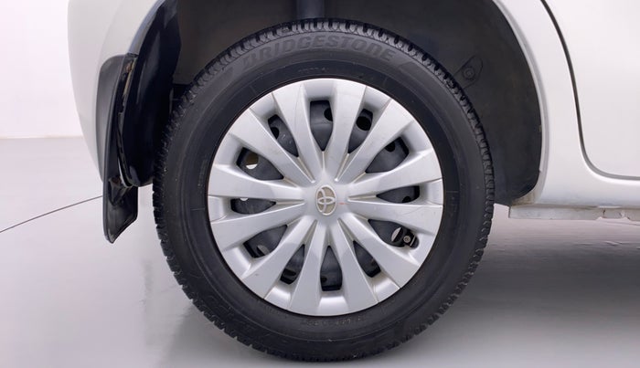 2015 Toyota Etios Liva G, Petrol, Manual, 79,223 km, Right Rear Wheel