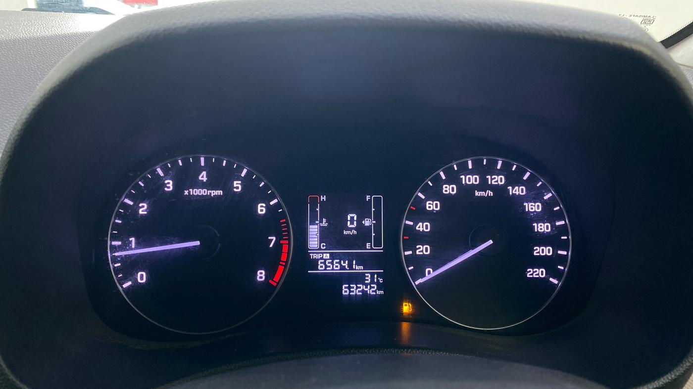 2017 Hyundai Creta E PLUS 1.6 PETROL, Petrol, Manual, 63,242 km, Odometer Image