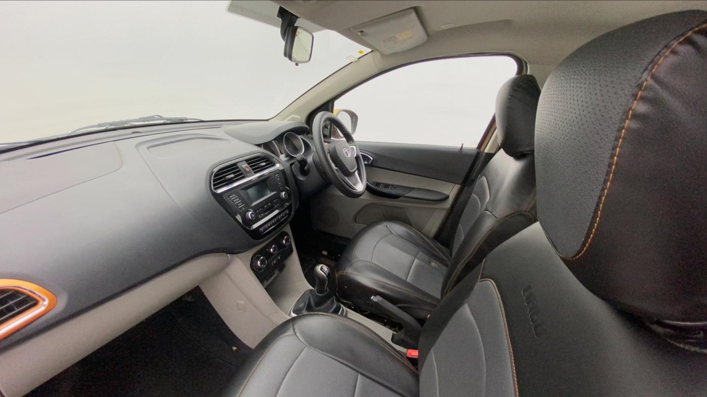 2016 Tata Tiago XZ PETROL, Petrol, Manual, 40,150 km, Right Side Front Door Cabin