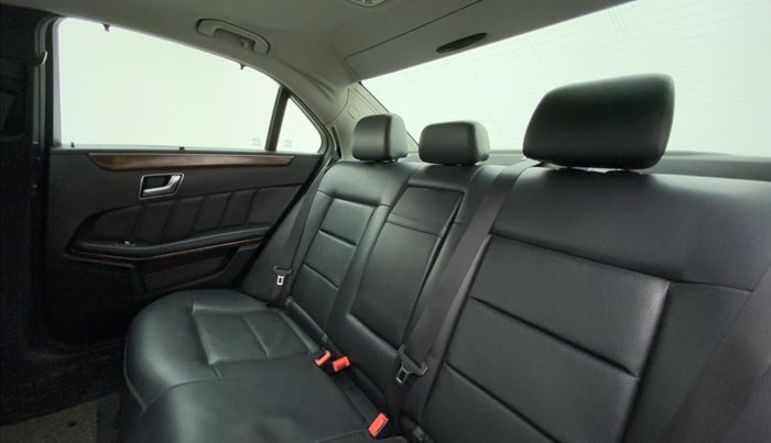 2011 Mercedes Benz E Class E 220 CDI ELEGANCE, Diesel, Automatic, 1,52,614 km, Right Side Rear Door Cabin