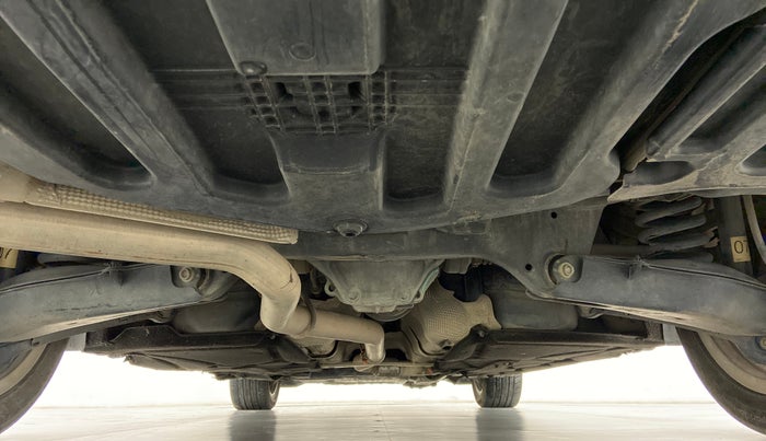 2011 Mercedes Benz E Class E 220 CDI ELEGANCE, Diesel, Automatic, 1,52,614 km, Rear Underbody