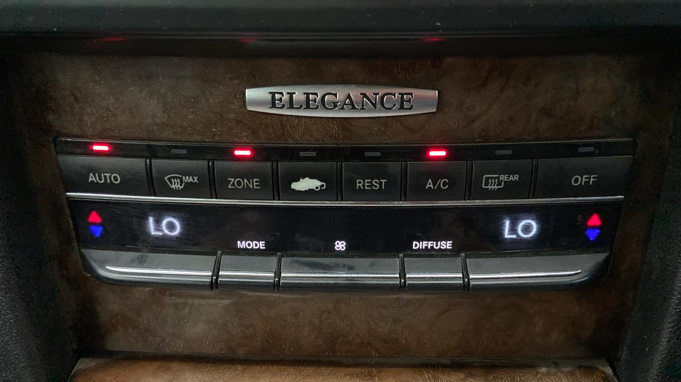 2011 Mercedes Benz E Class E 220 CDI ELEGANCE, Diesel, Automatic, 1,52,614 km, Automatic Climate Control