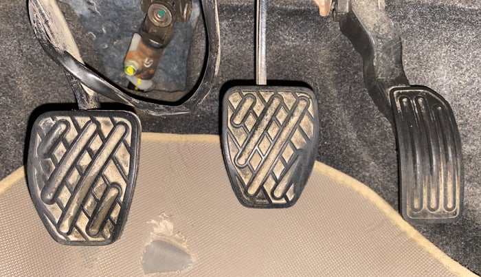 2015 Datsun Go T, Petrol, Manual, 34,437 km, Pedals