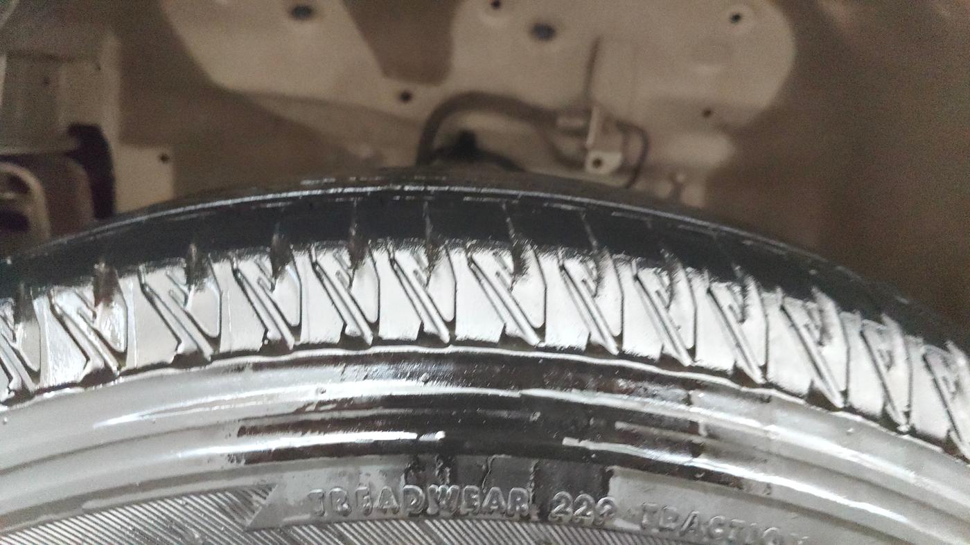 2023 Maruti JIMNY ZETA ALL GRIP PRO AT, Petrol, Automatic, 45,988 km, Left Front Tyre Tread