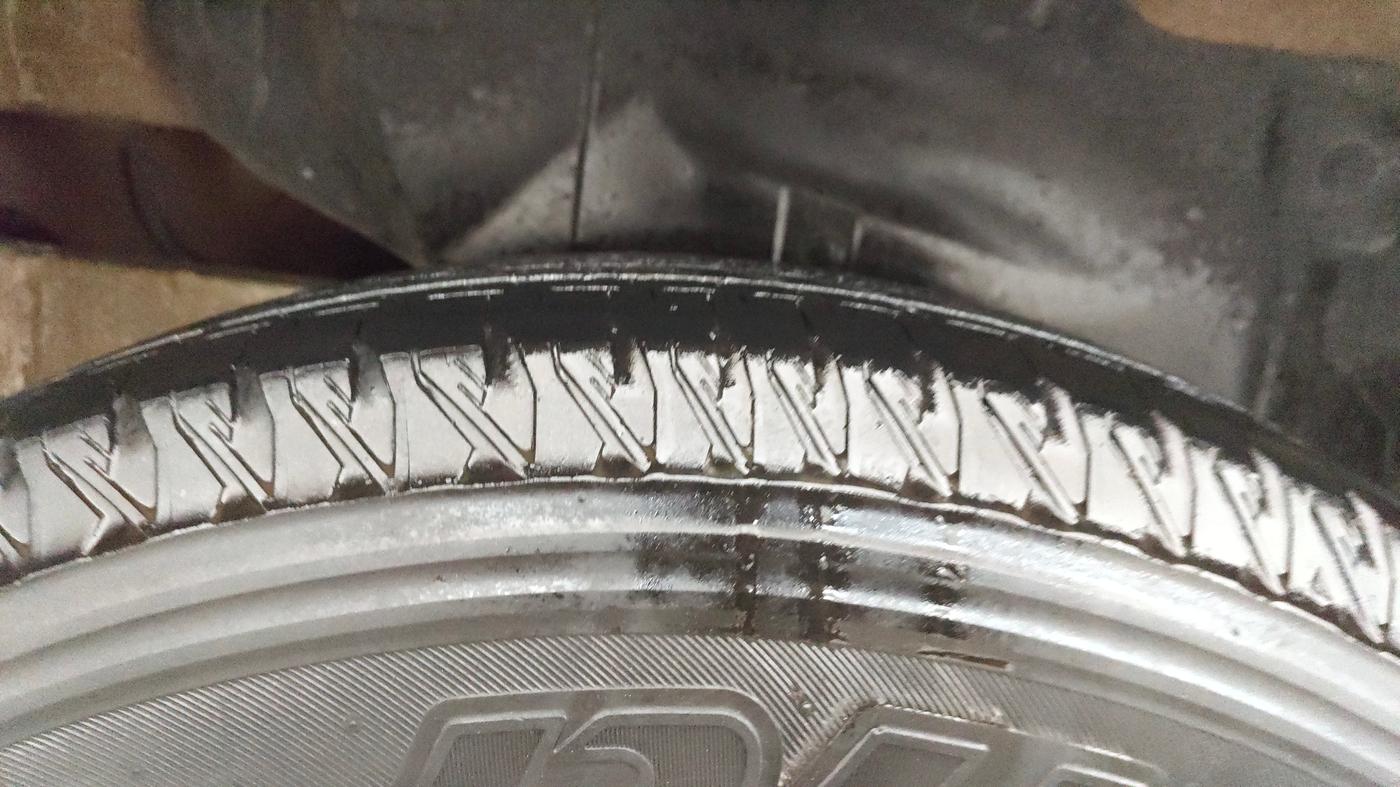 2023 Maruti JIMNY ZETA ALL GRIP PRO AT, Petrol, Automatic, 45,988 km, Right Rear Tyre Tread
