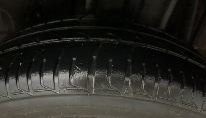 2017 Tata Tiago XZ PETROL, Petrol, Manual, 64,015 km, Left Rear Tyre Tread