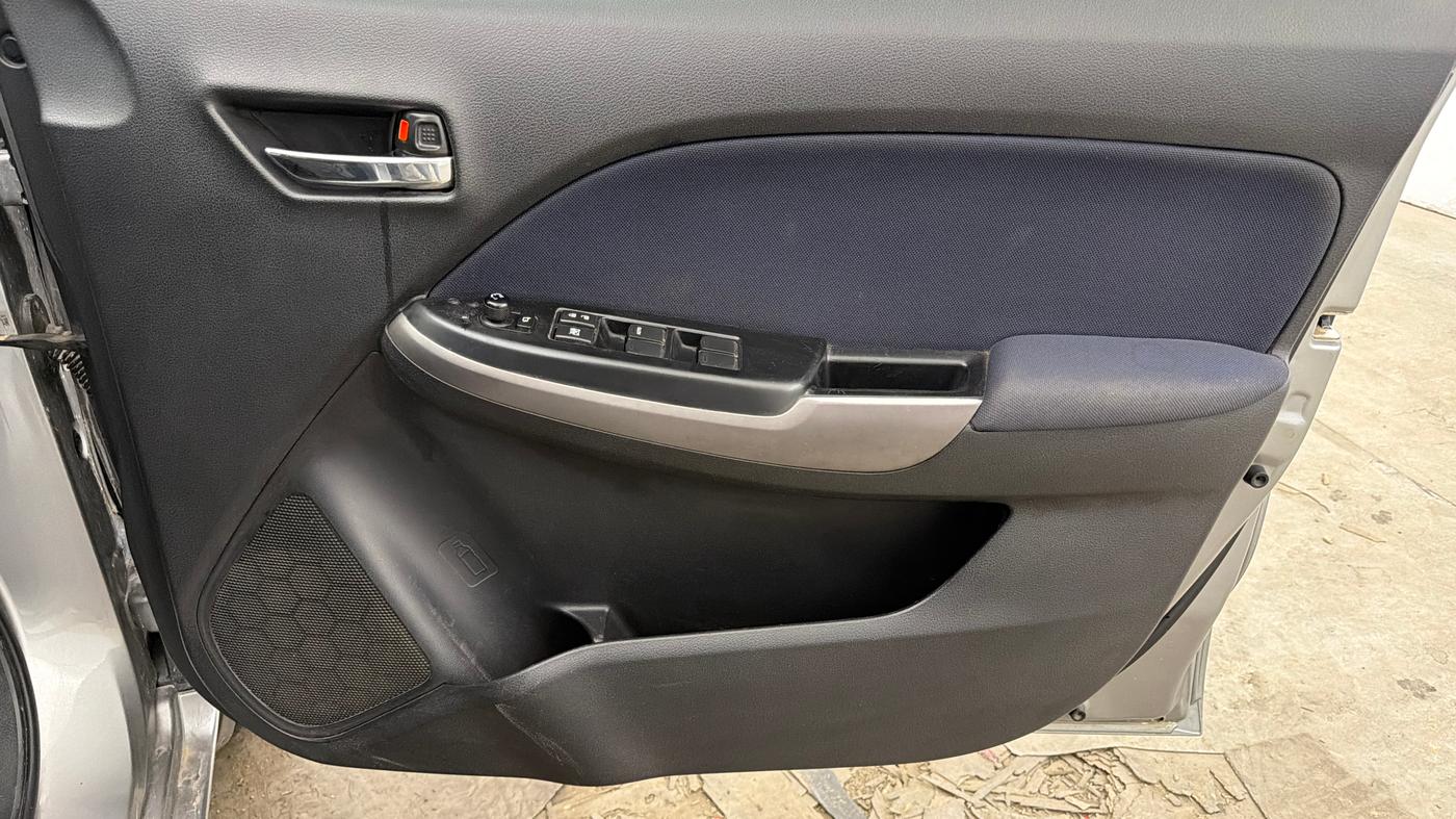 2019 Toyota Glanza V CVT, Petrol, Automatic, 73,010 km, Driver Side Door Panels Control