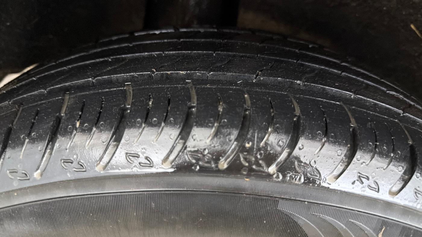 2019 Toyota Glanza V CVT, Petrol, Automatic, 73,010 km, Right Rear Tyre Tread