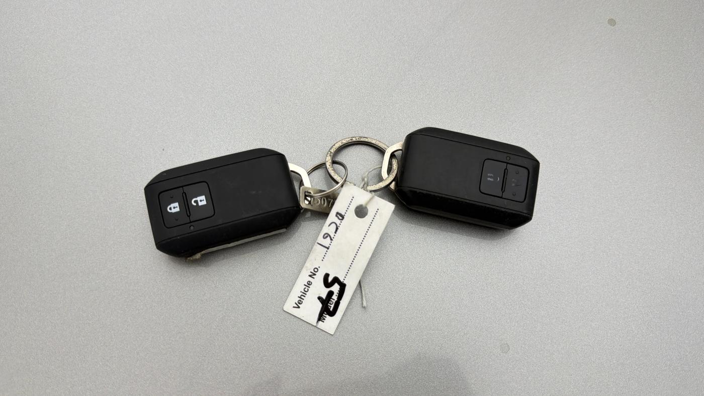 2019 Toyota Glanza V CVT, Petrol, Automatic, 73,010 km, Key Close Up