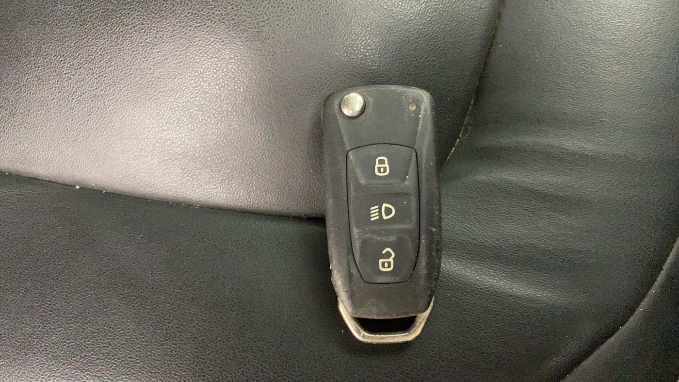 2023 Tata Harrier XM SUNROOF 2.0L KRYOTEC, Diesel, Manual, 45,493 km, Key Close Up
