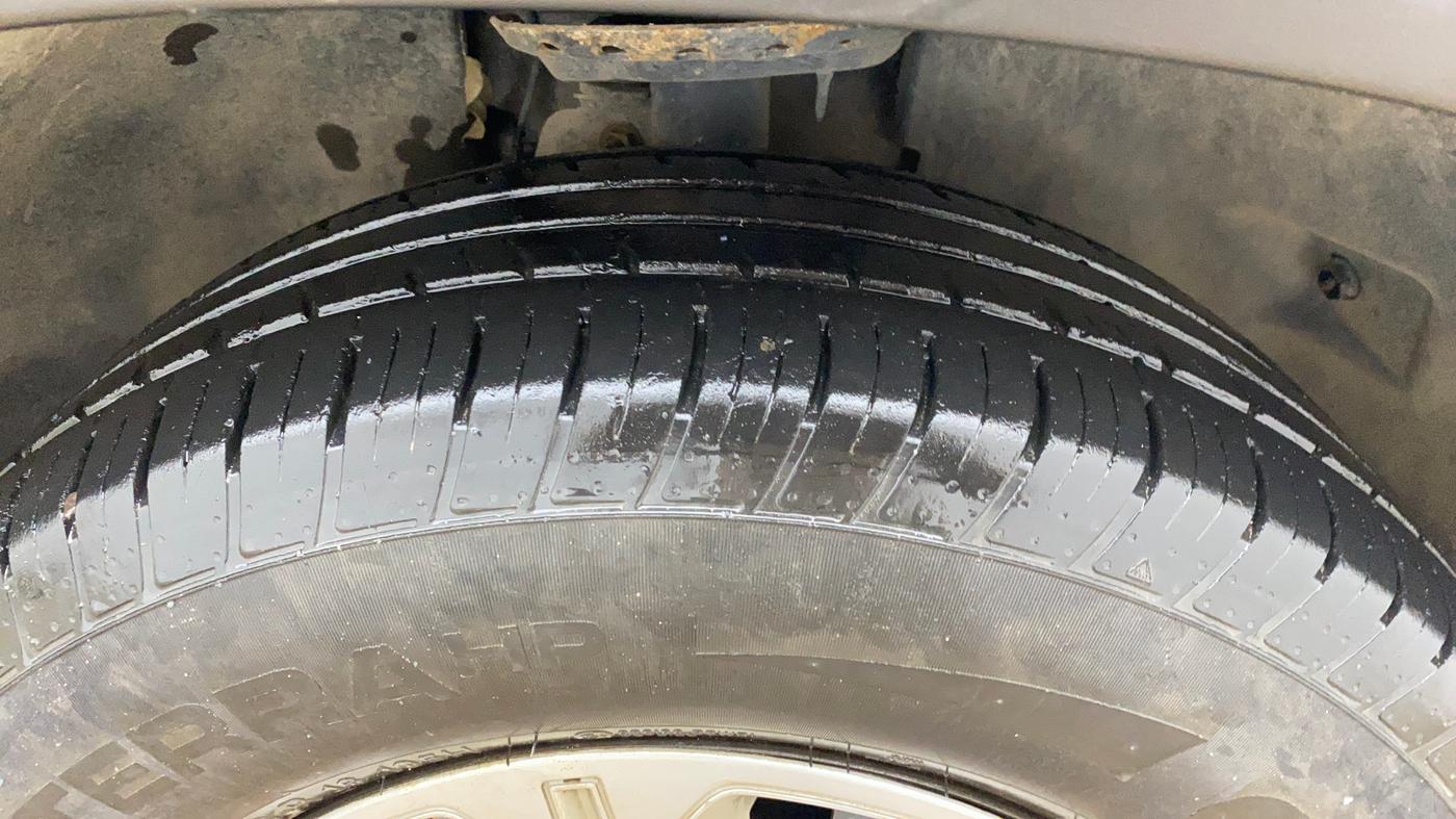 2023 Tata Harrier XM SUNROOF 2.0L KRYOTEC, Diesel, Manual, 45,493 km, Right Front Tyre Tread