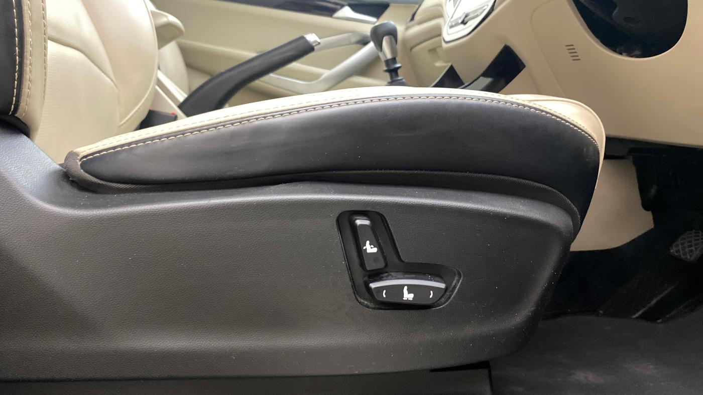 2021 MG HECTOR SHARP HYBRID 1.5 PETROL, Petrol, Manual, 47,460 km, Driver Side Adjustment Panel