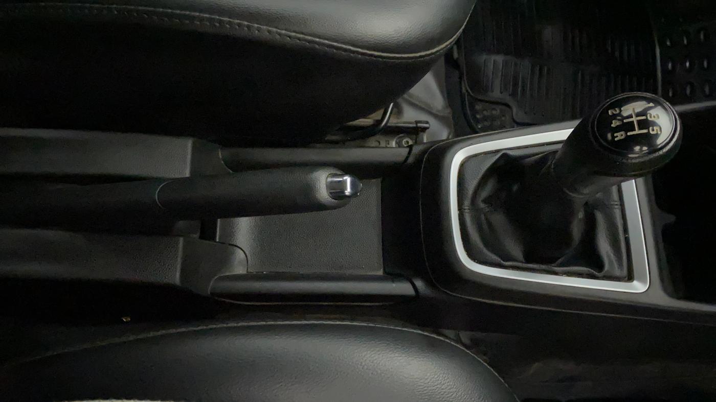 2021 Maruti Swift VXI, Petrol, Manual, 44,220 km, Gear Lever