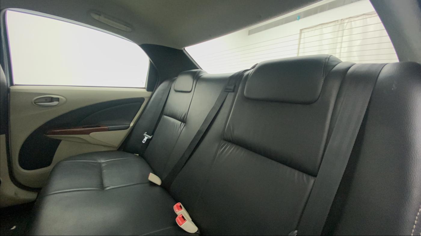 2012 Toyota Etios VX, Petrol, Manual, 38,871 km, Right Side Rear Door Cabin