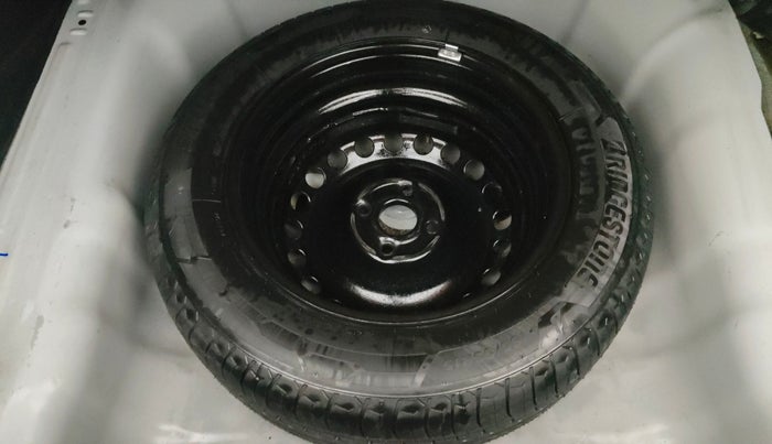 2023 Hyundai Verna SX 1.5 l MPI, Petrol, Manual, 37,974 km, Spare Tyre