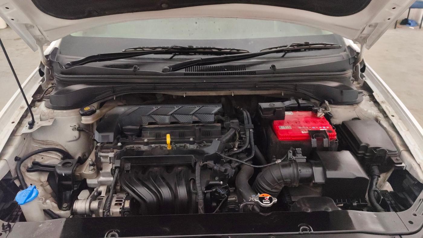 2023 Hyundai Verna SX 1.5 l MPI, Petrol, Manual, 37,974 km, Engine View