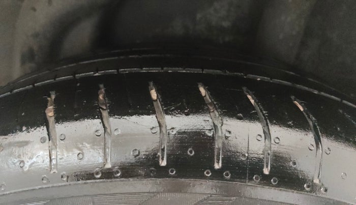 2023 Hyundai Verna SX 1.5 l MPI, Petrol, Manual, 37,974 km, Left Rear Tyre Tread