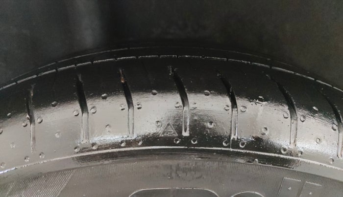 2023 Hyundai Verna SX 1.5 l MPI, Petrol, Manual, 37,974 km, Right Rear Tyre Tread