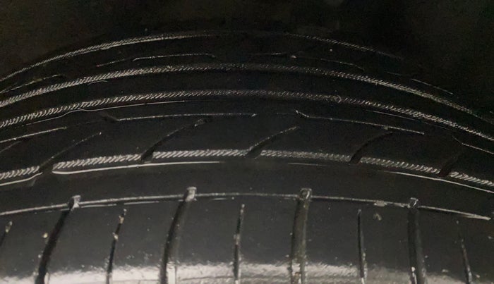 2019 Ford Ecosport TITANIUM + 1.5L DIESEL, Diesel, Manual, 66,861 km, Left Rear Tyre Tread