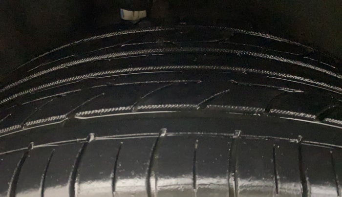 2019 Ford Ecosport TITANIUM + 1.5L DIESEL, Diesel, Manual, 66,861 km, Right Rear Tyre Tread