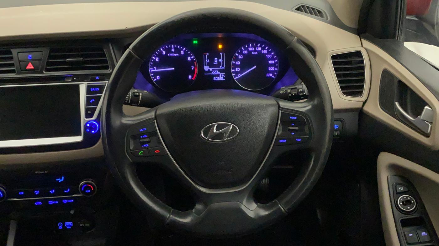 2014 Hyundai Elite i20 SPORTZ 1.2, Petrol, Manual, 60,706 km, Steering Wheel Close Up