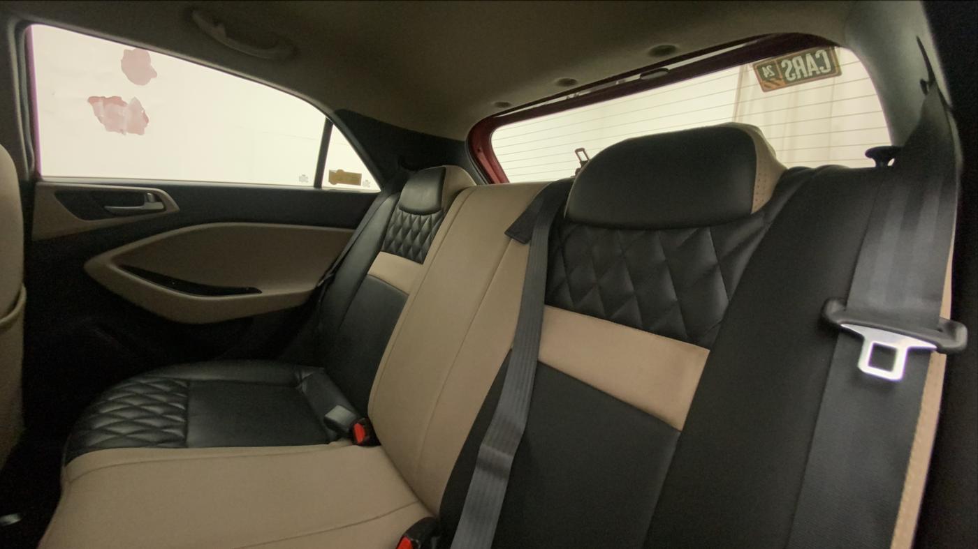 2014 Hyundai Elite i20 SPORTZ 1.2, Petrol, Manual, 60,706 km, Right Side Rear Door Cabin