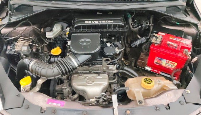 2017 Tata Tiago XZ PETROL, Petrol, Manual, 84,416 km, Engine View