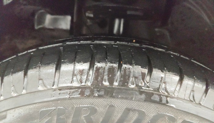 2017 Tata Tiago XZ PETROL, Petrol, Manual, 84,416 km, Left Front Tyre Tread