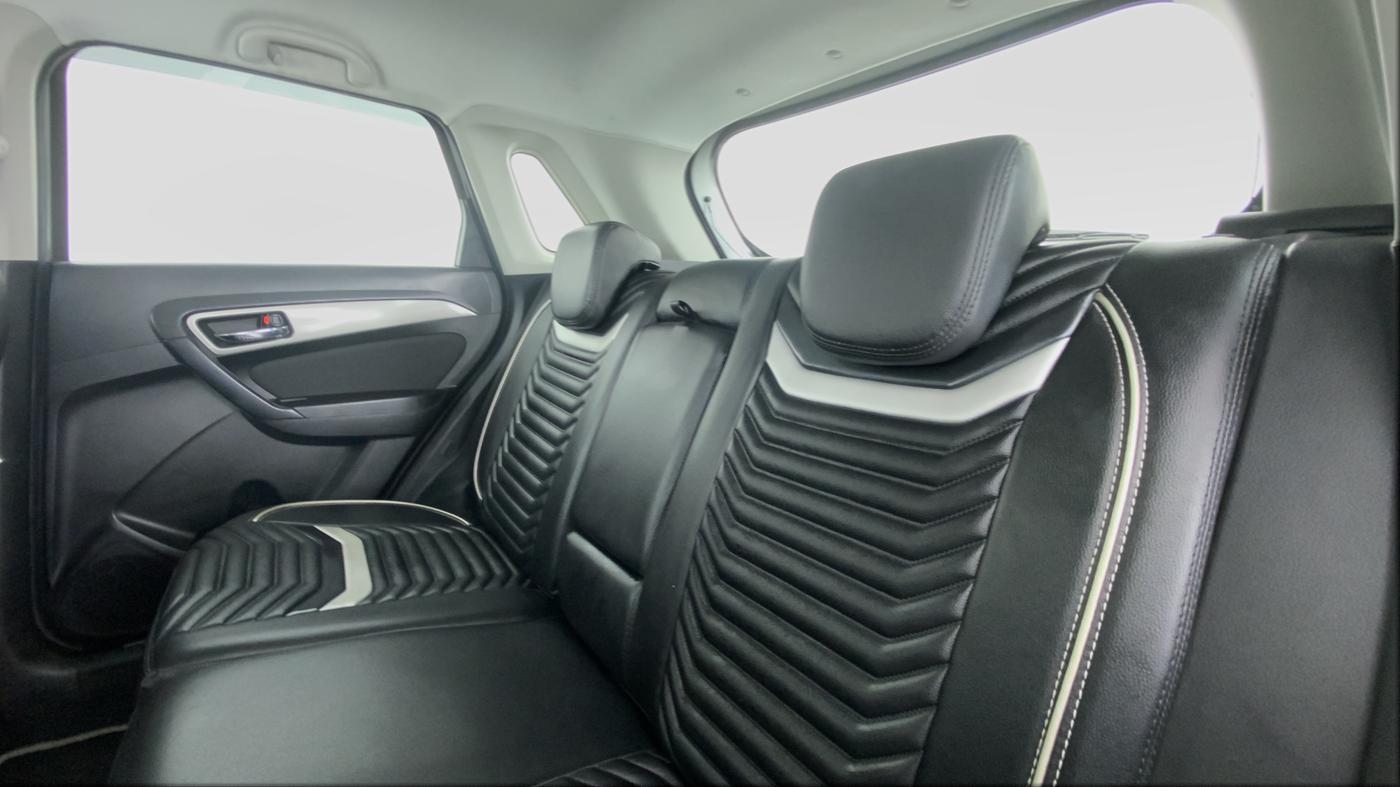 2018 Maruti Vitara Brezza ZDI + AMT, Diesel, Automatic, 58,154 km, Right Side Rear Door Cabin