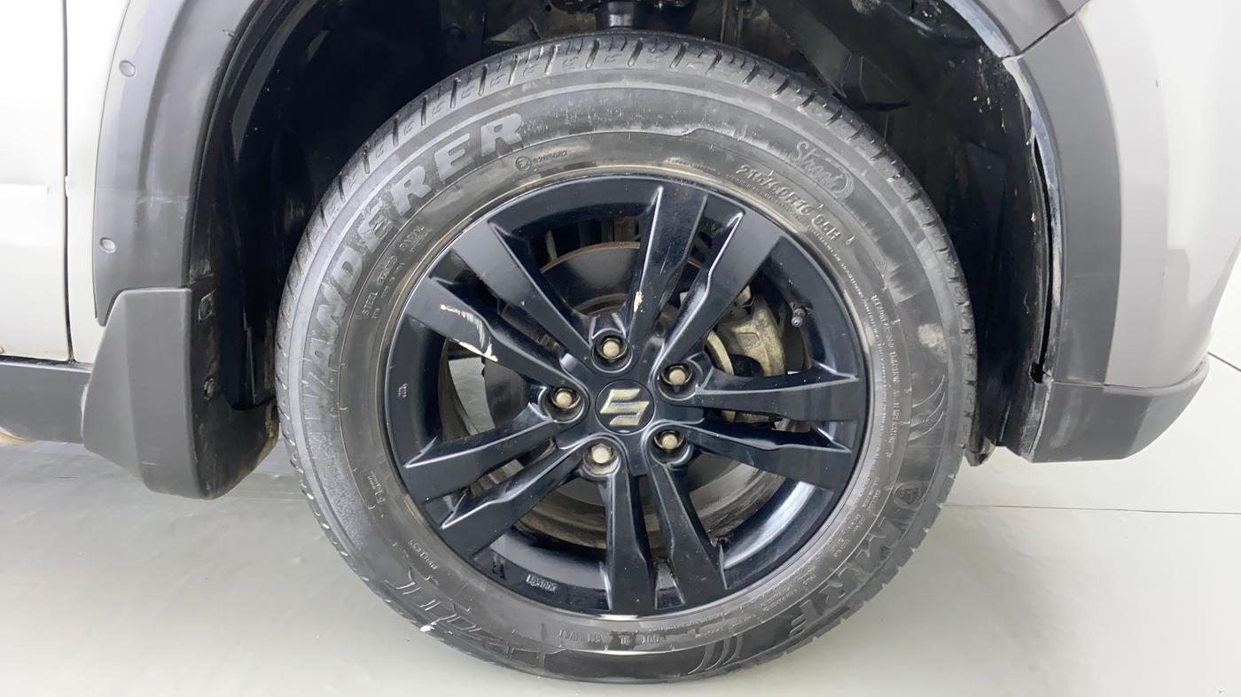 2018 Maruti Vitara Brezza ZDI + AMT, Diesel, Automatic, 58,154 km, Right Front Wheel